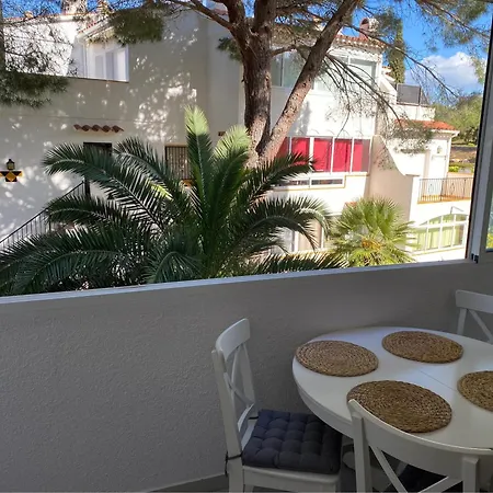 Piso Pedro Apartment Roses